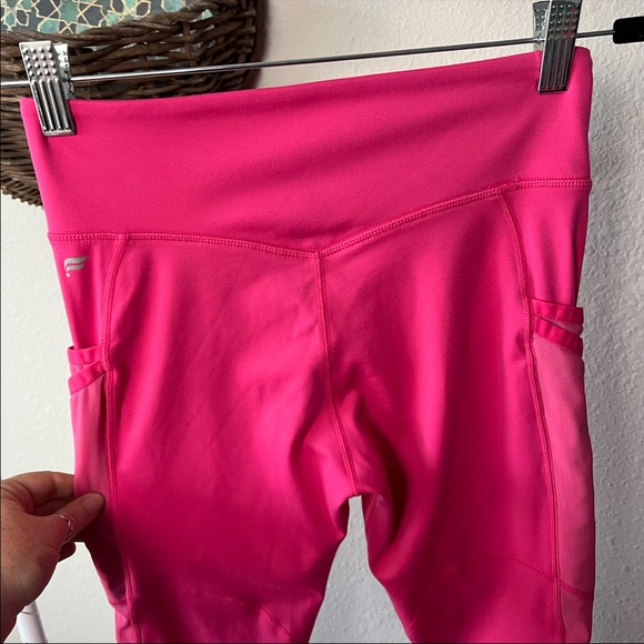 Fabletics Pink Leggings - Picture 3 of 12